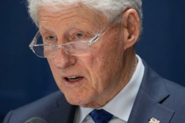 Bill Clinton admits that she tested positive for COVID-19 during recent health update