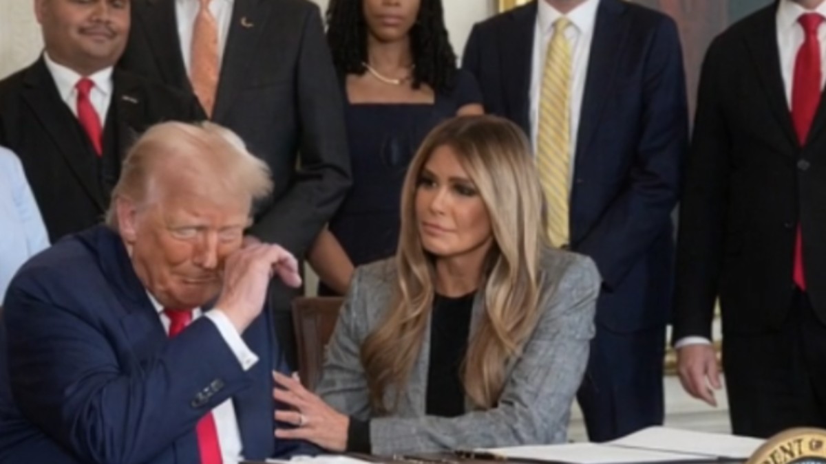 Trump faith heaven peace efforts during official meeting with staff members