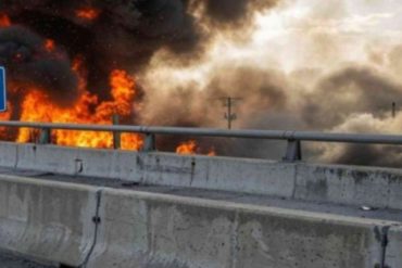BREAKING NEWS: Tremendous fire broke out on highway overpass with massive flames and smoke billowing - Trends 7News